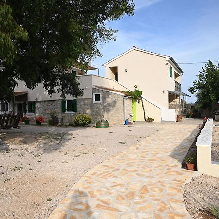 Bed and Breakfast Marcelovi Dvori à Pirovac Extérieur photo